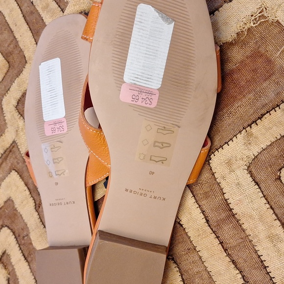 Ladies sandals, orange,  size 9 - Picture 4 of 4